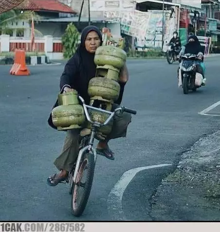 emak on the road © berbagai sumber
