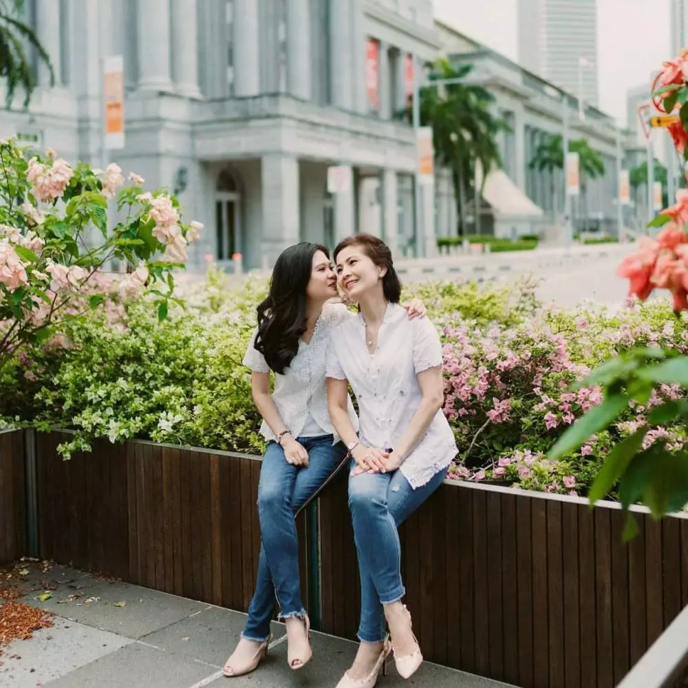 felicia tissue foto dengan sang ibu kenakan kebaya Instagram