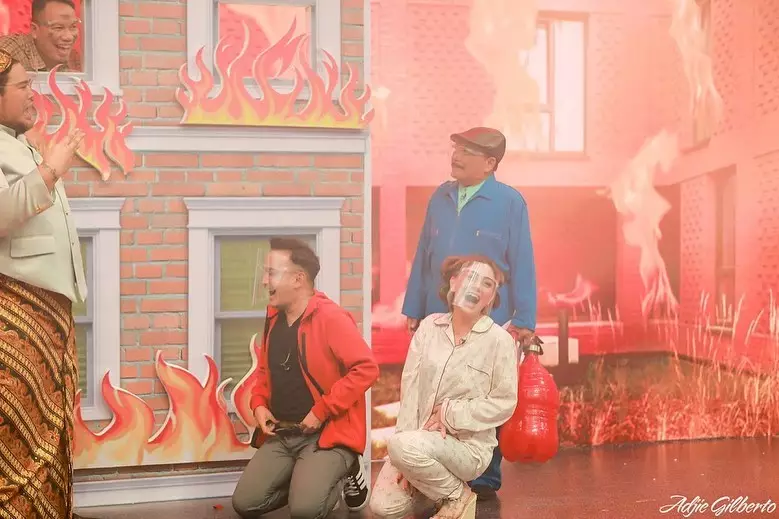 Celine Evangelista syuting acara Ramadan © 2021 brilio.net Instagram Celine Evangelista syuting acara Ramadan © 2021 brilio.net Instagram