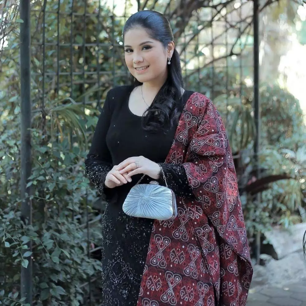 annisa aliya kebaya © Instagram annisa aliya kebaya © Instagram