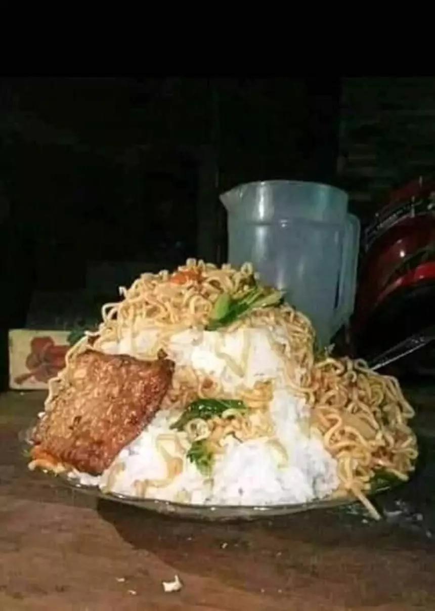 menu buka puasa nyeleneh © Berbagai Sumber