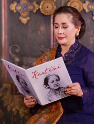 Potret terbaru Widyawati © Instagram/@widyawati_sophiaan