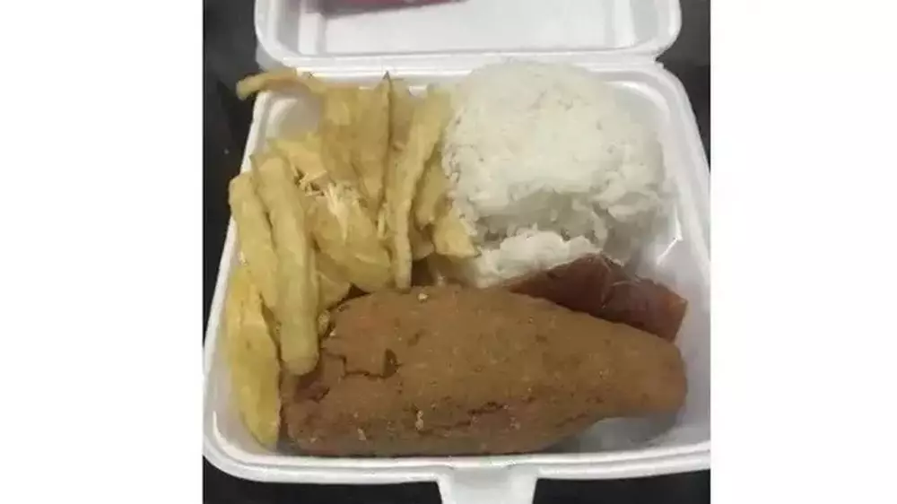 Potret lucu isi nasi kotak © berbagai sumber Potret lucu isi nasi kotak © berbagai sumber