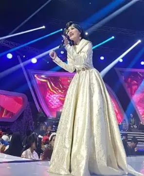 Potret terbaru Rita Sugiarto © Instagram/@ritsu1909