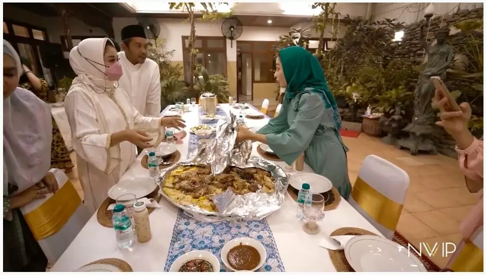 Momen buka puasa Nikita Willy © YouTube