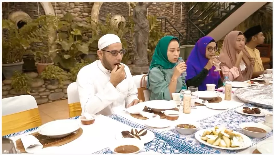 Momen buka puasa Nikita Willy © YouTube