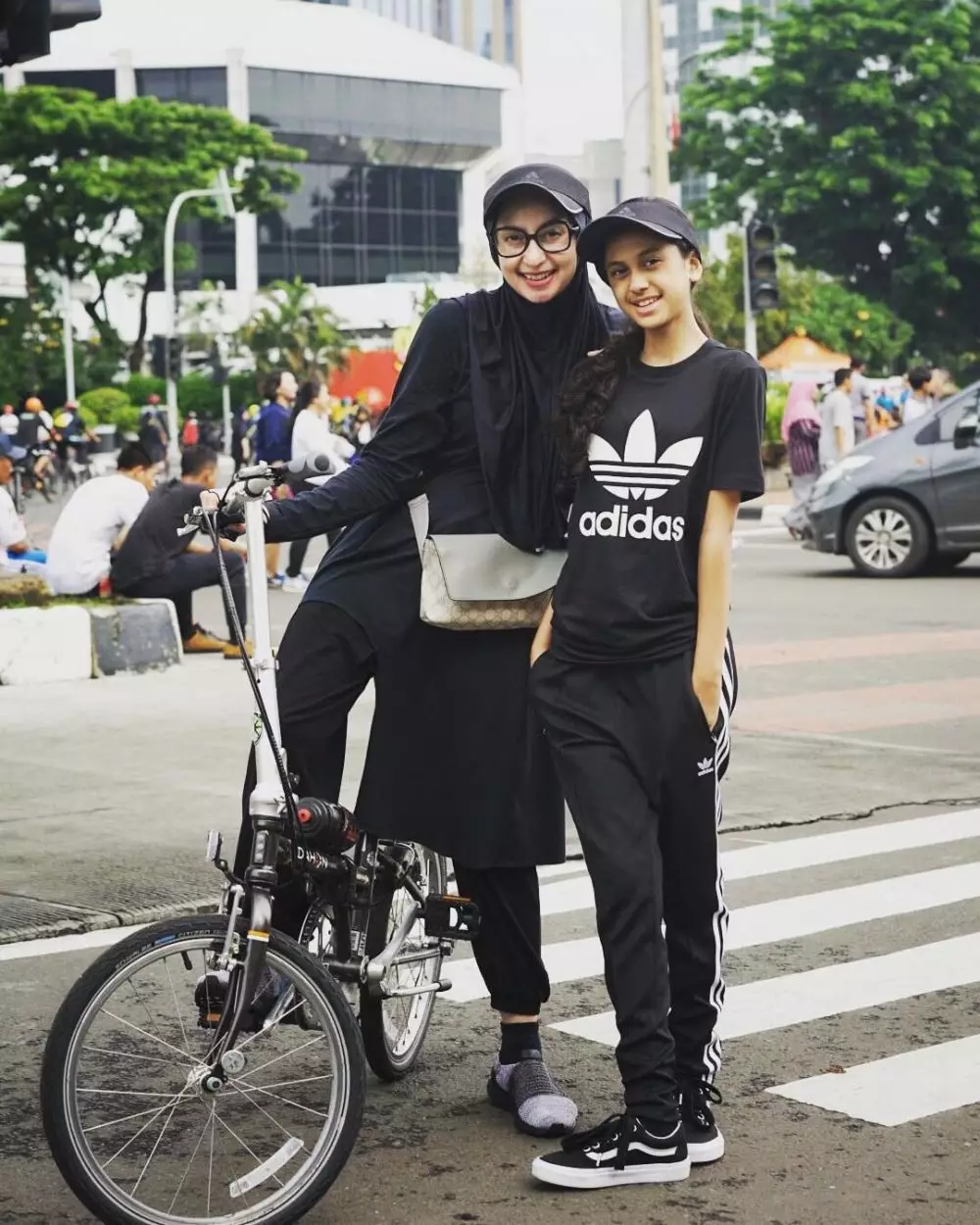 kebersamaan avi basalamah dan putrinya © instagram