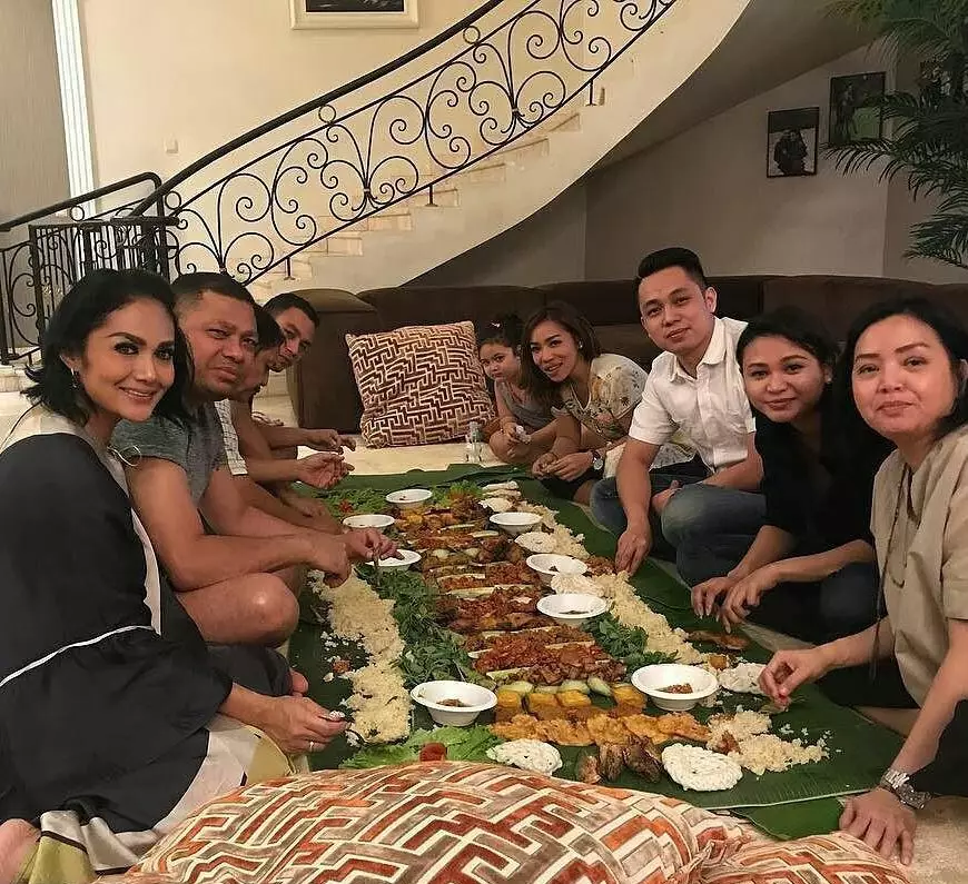 bukber Yuni Shara bersaudara © 2021 brilio.net