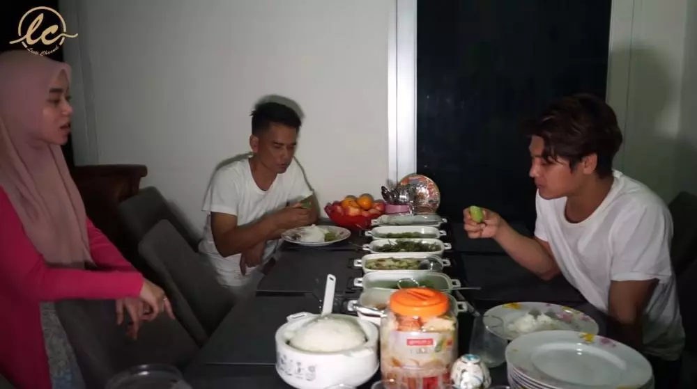 Lesty Kejora sahur © YouTube