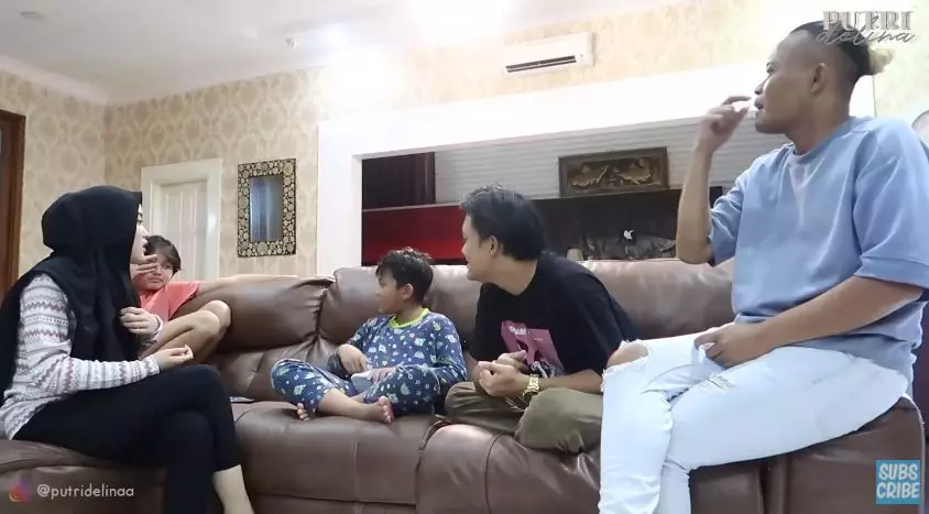 momen buka puasa sule dan keluarga tanpa nathalie © YouTube momen buka puasa sule dan keluarga tanpa nathalie © YouTube