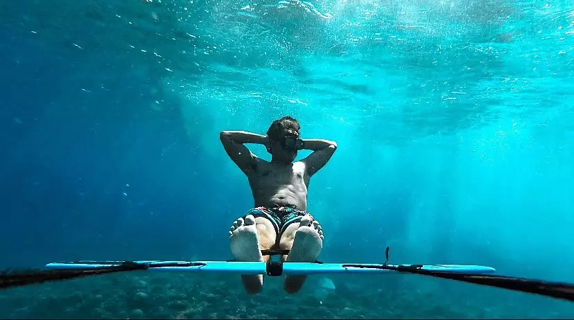 Seleb ini gemar free diving © 2021 brilio.net