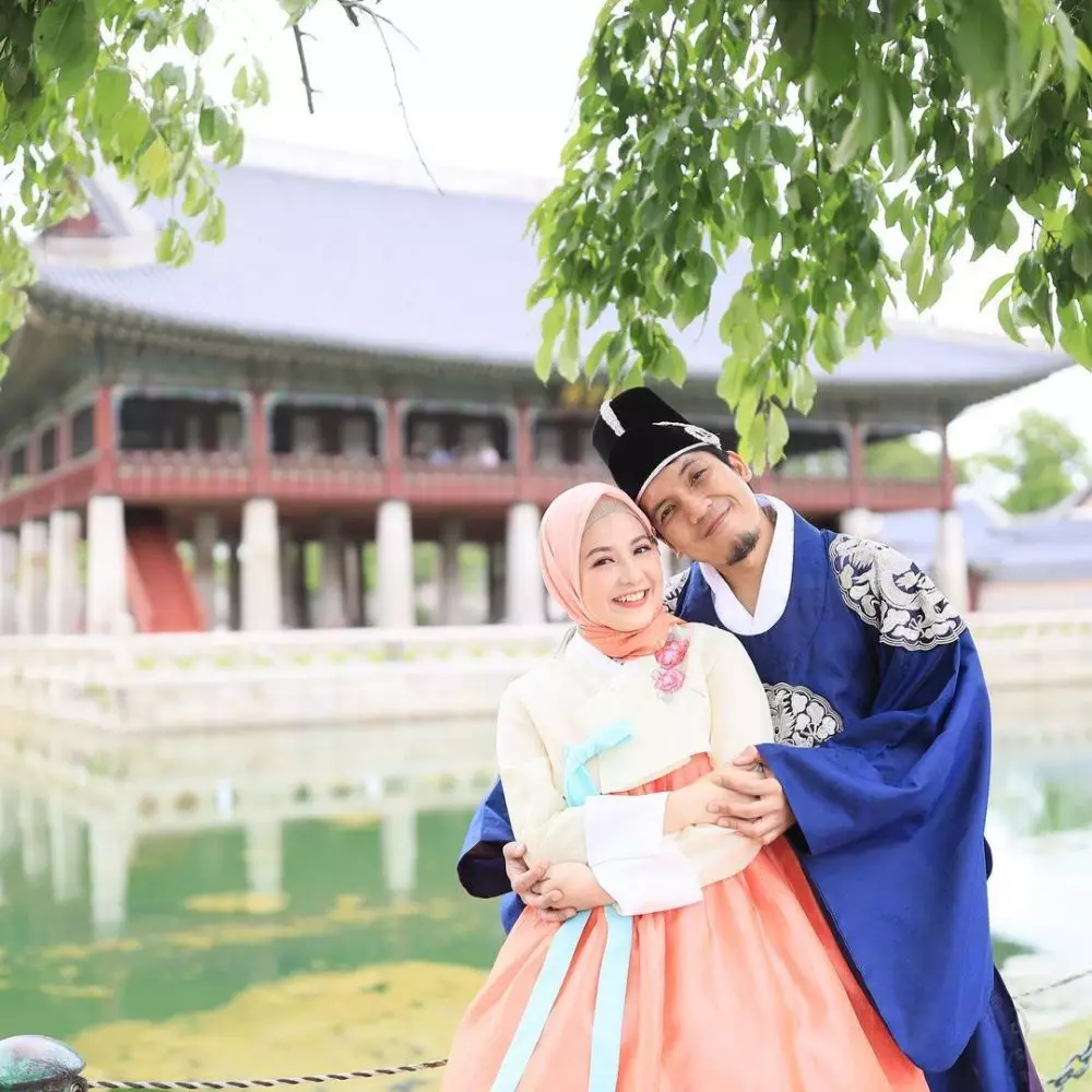 potret mesra desta natasha © 2021 Instagram potret mesra desta natasha © 2021 Instagram