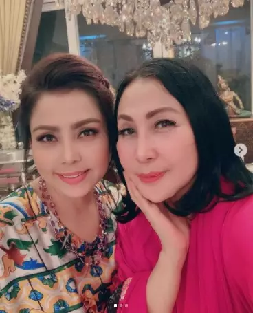 Momen Mayangsari buka puasa bareng geng sosialita © Instagram/@mayangsari_official