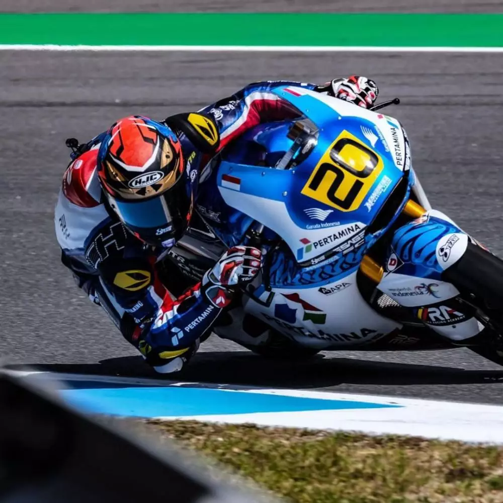 Raffi Ahmad sponsori pembalap Dimas Ekky di CEV 2021 © Instagram Raffi Ahmad sponsori pembalap Dimas Ekky di CEV 2021 © Instagram