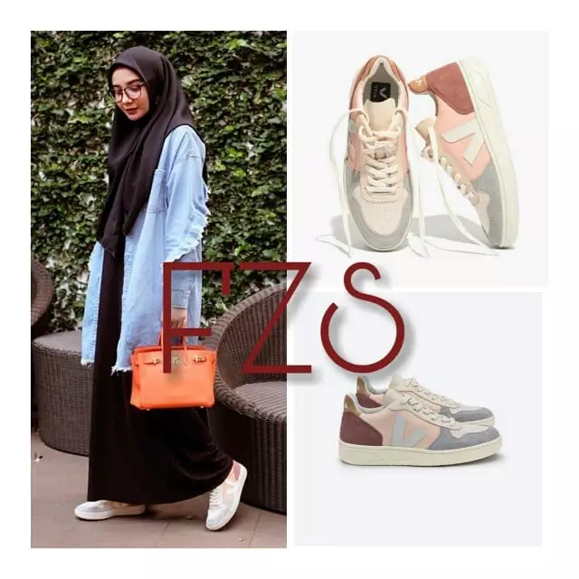 Taksiran harga fashion item Zaskia Sungkar © 2021 brilio.net Taksiran harga fashion item Zaskia Sungkar © 2021 brilio.net