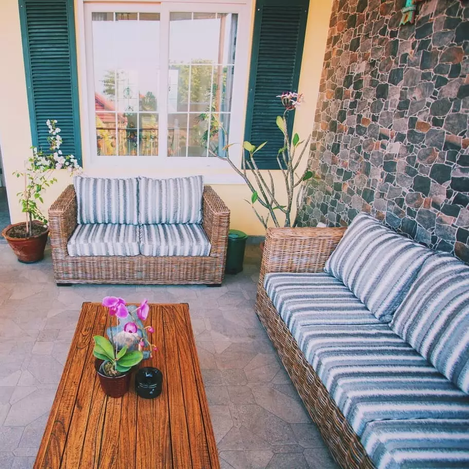 vila keluarga Sarah Menzel © Instagram