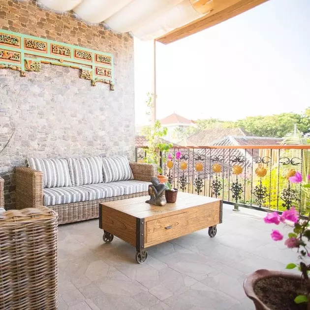 vila keluarga Sarah Menzel © Instagram