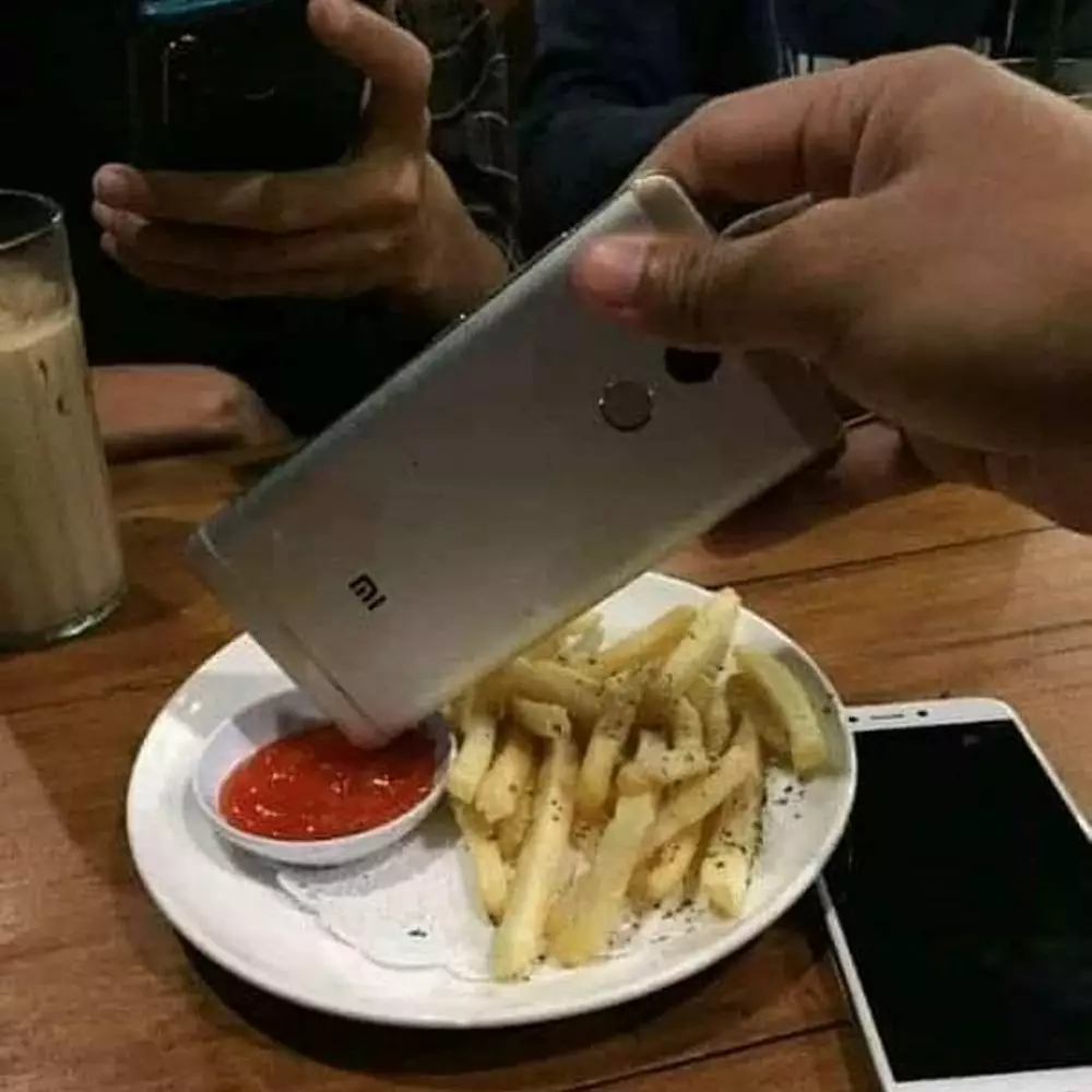 momen lucu terbalik © 2021 Instagram