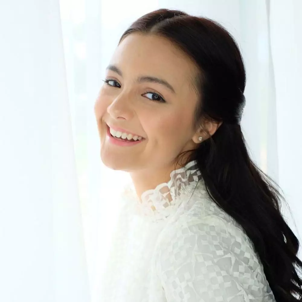 Potret masa kecil pesinetron blasteran Instagram Potret masa kecil pesinetron blasteran Instagram