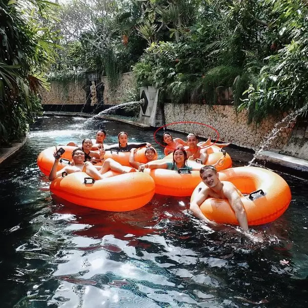 Potret Rachel Vennya dan Salim Nauderer Instagram