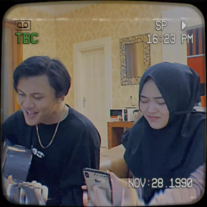 Potret kompak Putri Delina dan Rizky Febian Instagram © 2021 brilio.net