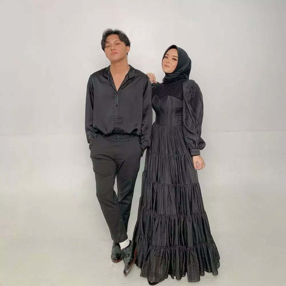 Potret kompak Putri Delina dan Rizky Febian Instagram © 2021 brilio.net