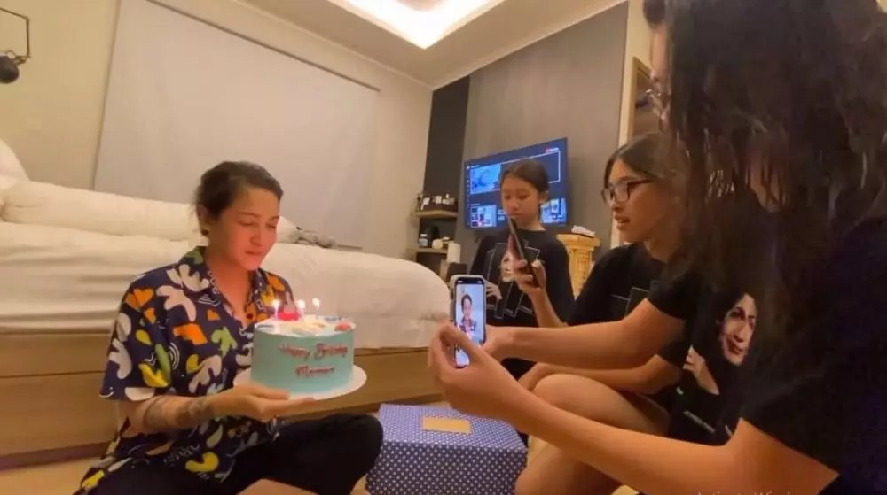 mieke ultah ke-44 © Instagram mieke ultah ke-44 © Instagram