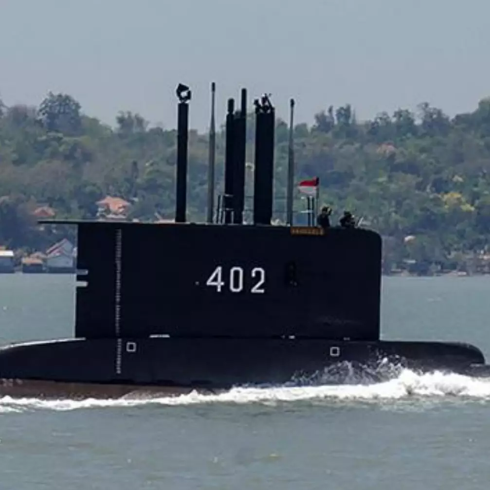 Kapal selam KRI Nanggala-402 dinyatakan tenggelam usai 72 jam