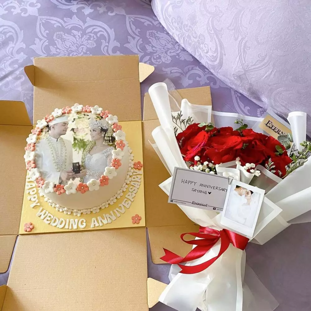 kue ultah pernikahan seleb © 2021 brilio.net