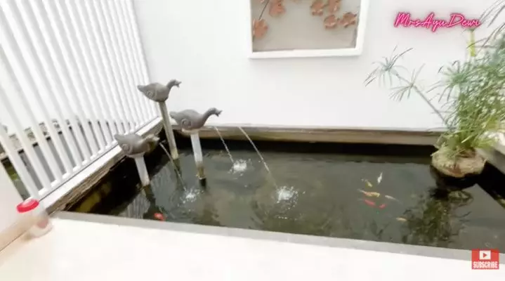 kantor Luna Maya © YouTube kantor Luna Maya © YouTube