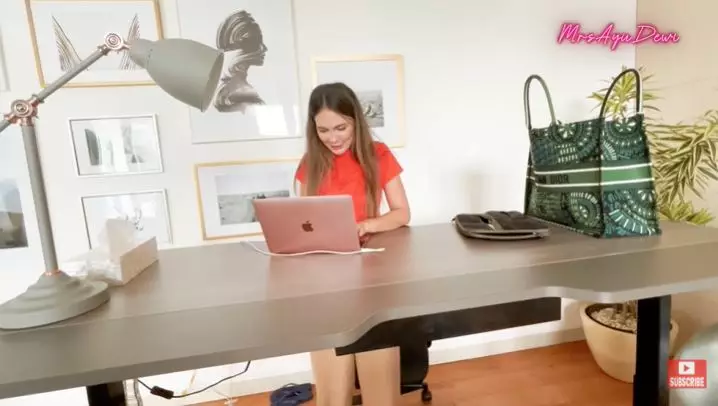 kantor Luna Maya © YouTube kantor Luna Maya © YouTube