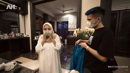 Potret Atta Halilintar jalani isolasi © YouTube/Atta Halilintar