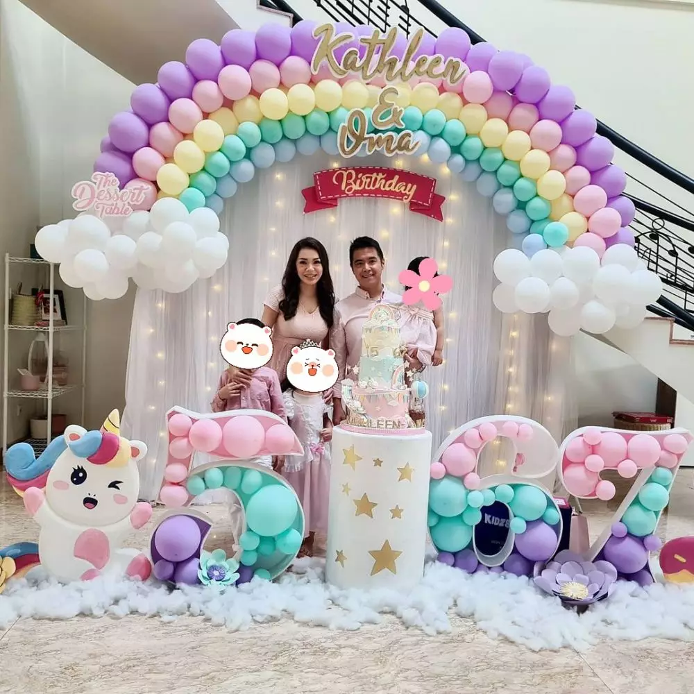 Momen ulang tahun Kathleen anak Maya Septha © 2021 brilio.net Momen ulang tahun Kathleen anak Maya Septha © 2021 brilio.net