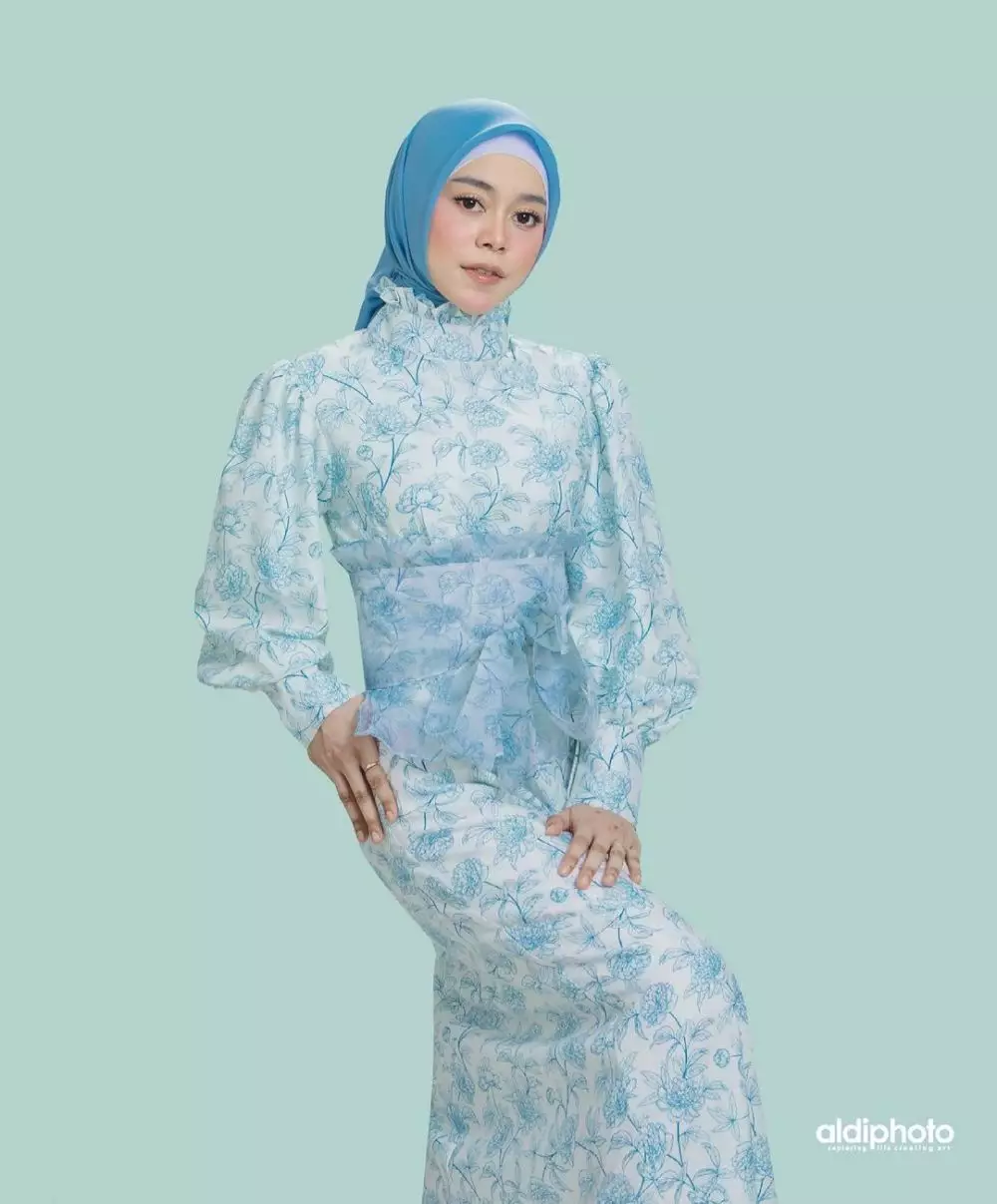 Gaya pemotretan keluarga Lesty Kejora © 2021 brilio.net