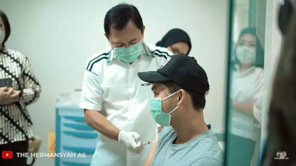 keluarga Ashanty suntik vaksin © 2021 brilio.net