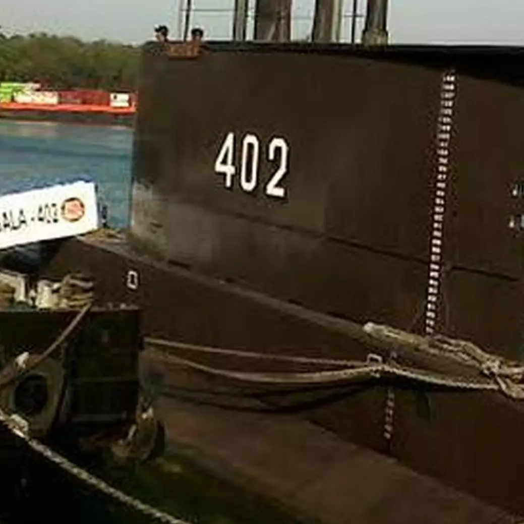 Letda Rhesa awak KRI Nanggala-402, gugur saat bertugas seperti ayahnya