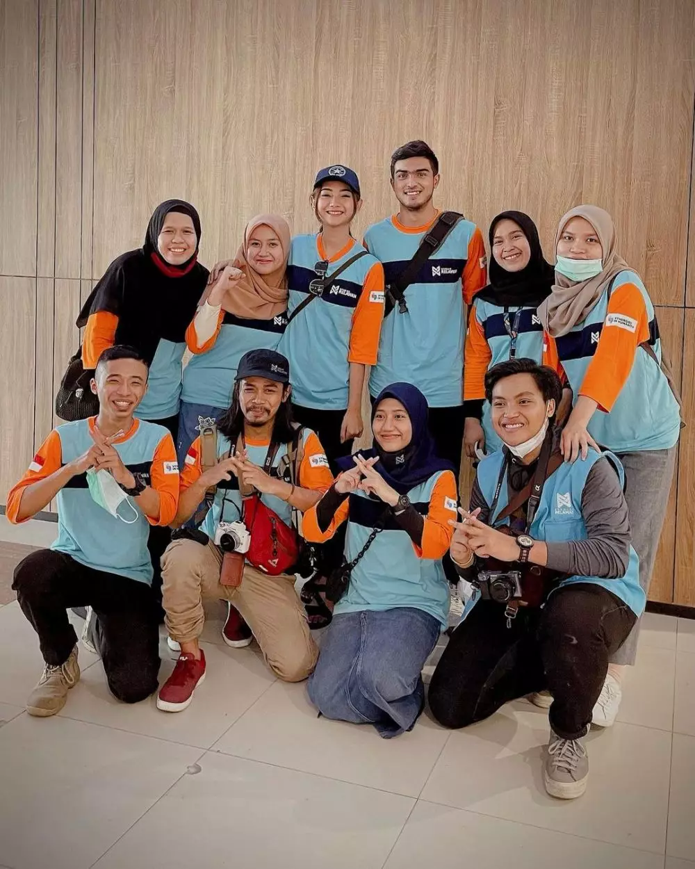 Glenca Chysara belanjakan anak yatim © 2021 brilio.net Glenca Chysara belanjakan anak yatim © 2021 brilio.net