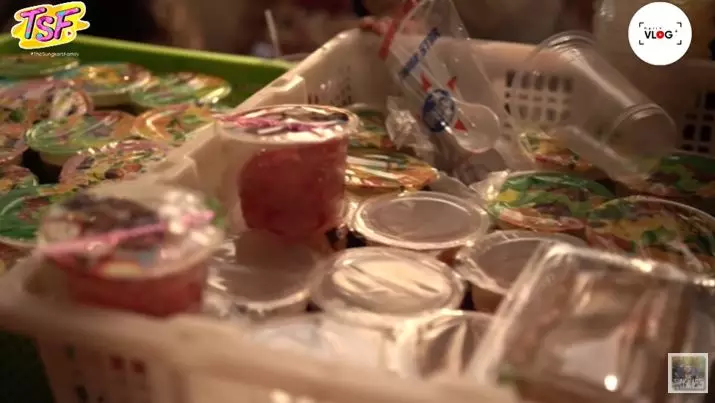 Shireen borong pedagang © YouTube