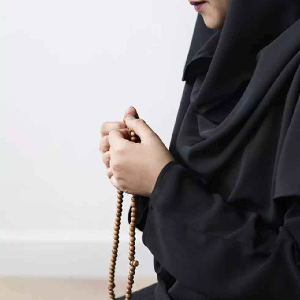 5 Malam paling mustajab untuk berdoa, lengkap dengan bacaannya