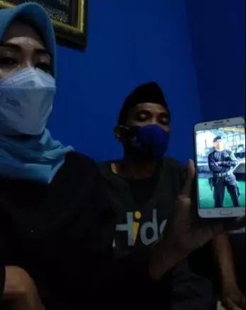 sosok ayah dan anak yang sama jadi kru kri nanggala Berbagai sumber sosok ayah dan anak yang sama jadi kru kri nanggala Berbagai sumber