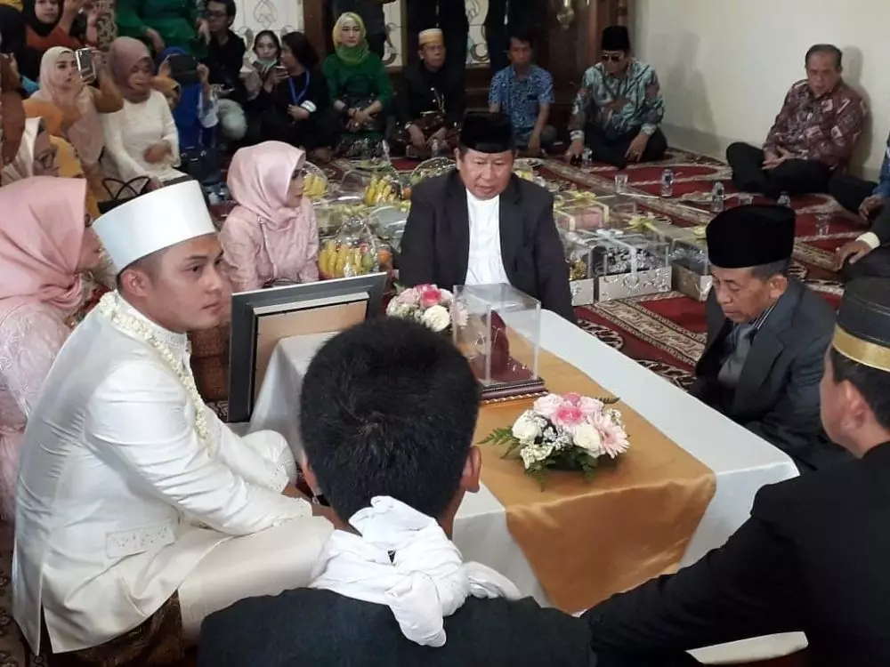 potret lawas pernikahan Muzdalifah dan Fadel Islami © 2021 brilio.net