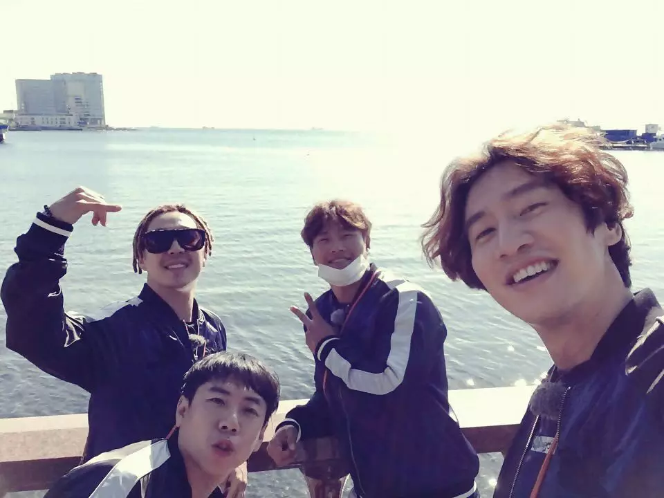 lee kwang soo keluar running man © 2021 Instagram