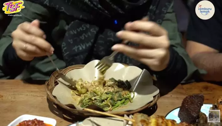 angkringan Dimas Seto © YouTube