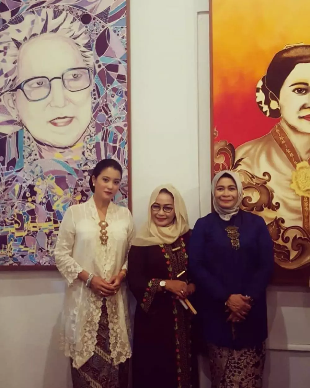 Potret Marcella Zalianty saat kenakan kebaya © 2021 brilio.net Potret Marcella Zalianty saat kenakan kebaya © 2021 brilio.net