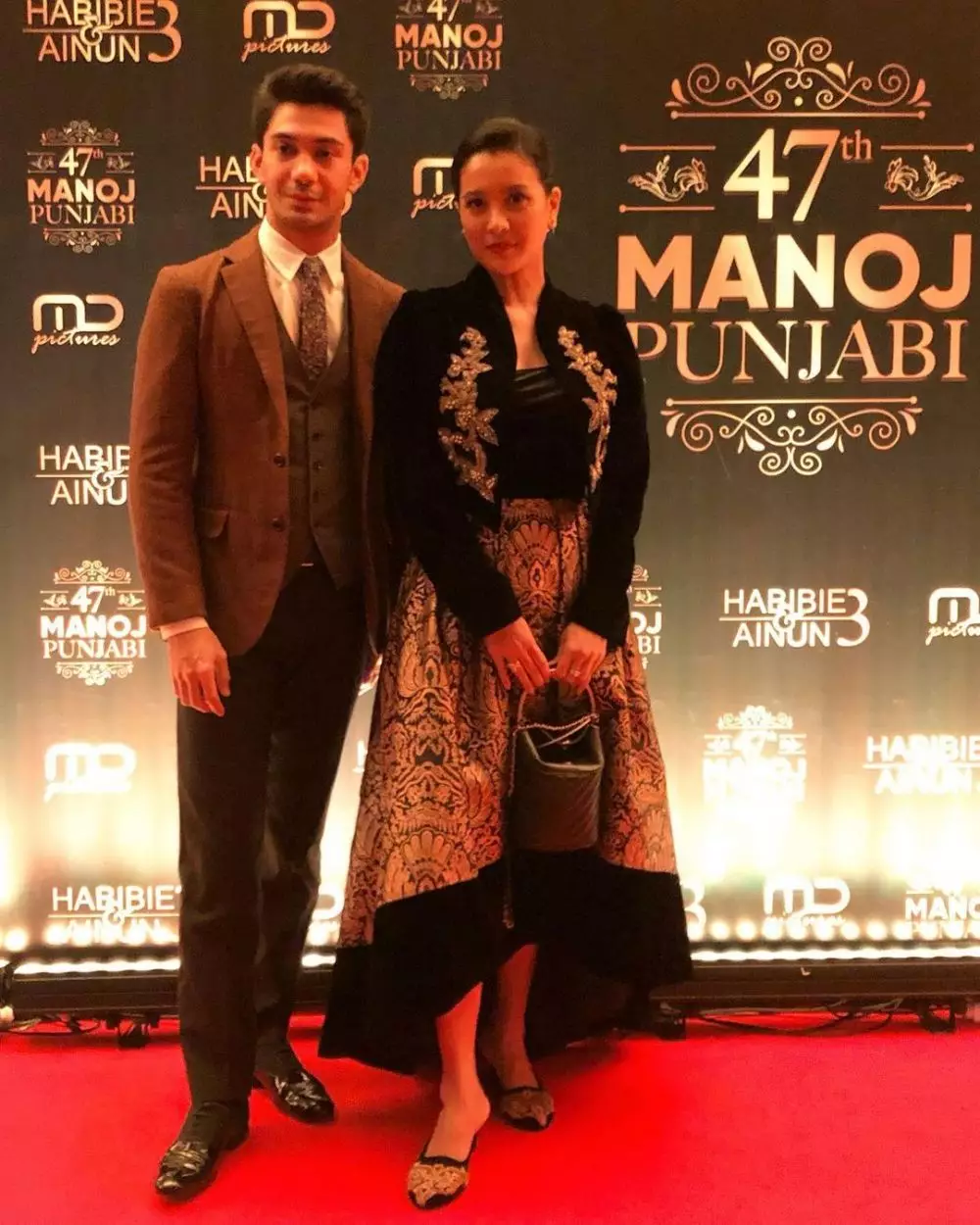 Potret Marcella Zalianty saat kenakan kebaya © 2021 brilio.net Potret Marcella Zalianty saat kenakan kebaya © 2021 brilio.net