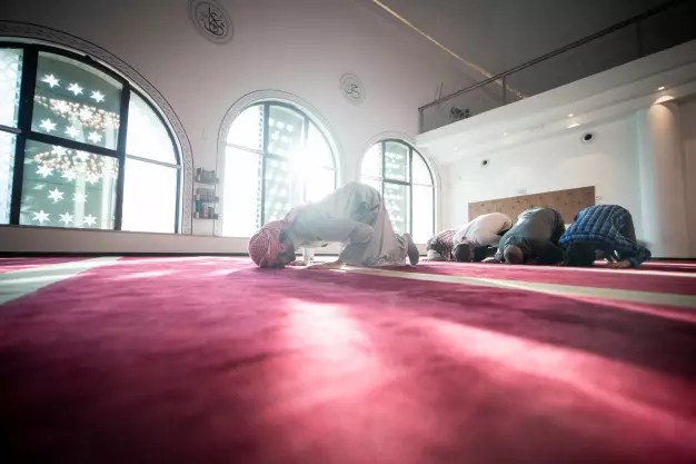 Amalan doa ketika sujud terakhir saat sholat freepik.com
