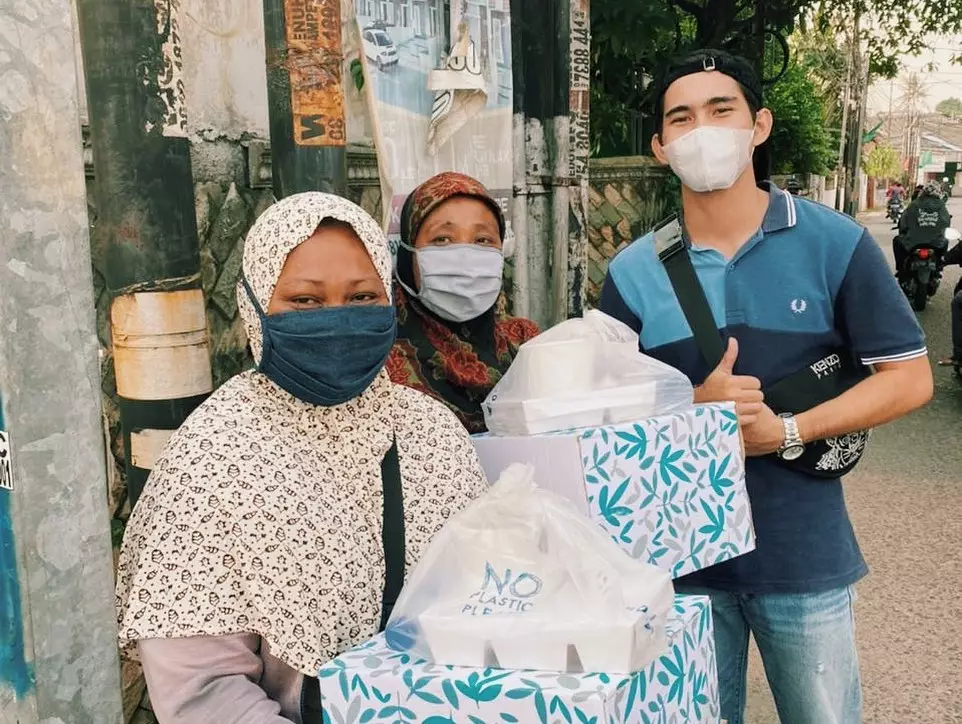 momen ranty maria rayakan ultah bagi sembako © instagram momen ranty maria rayakan ultah bagi sembako © instagram