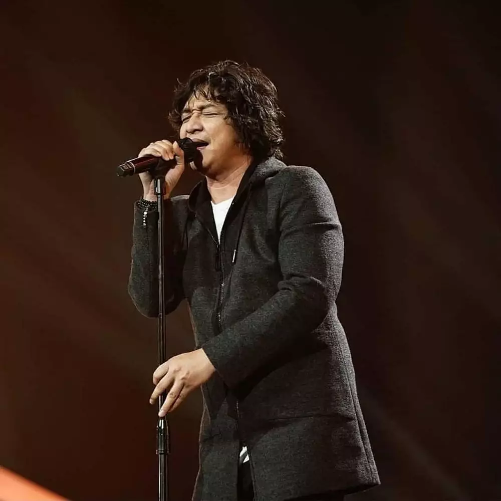 penampilan pasha ungu dengan rambut gondrong © instagram penampilan pasha ungu dengan rambut gondrong © instagram