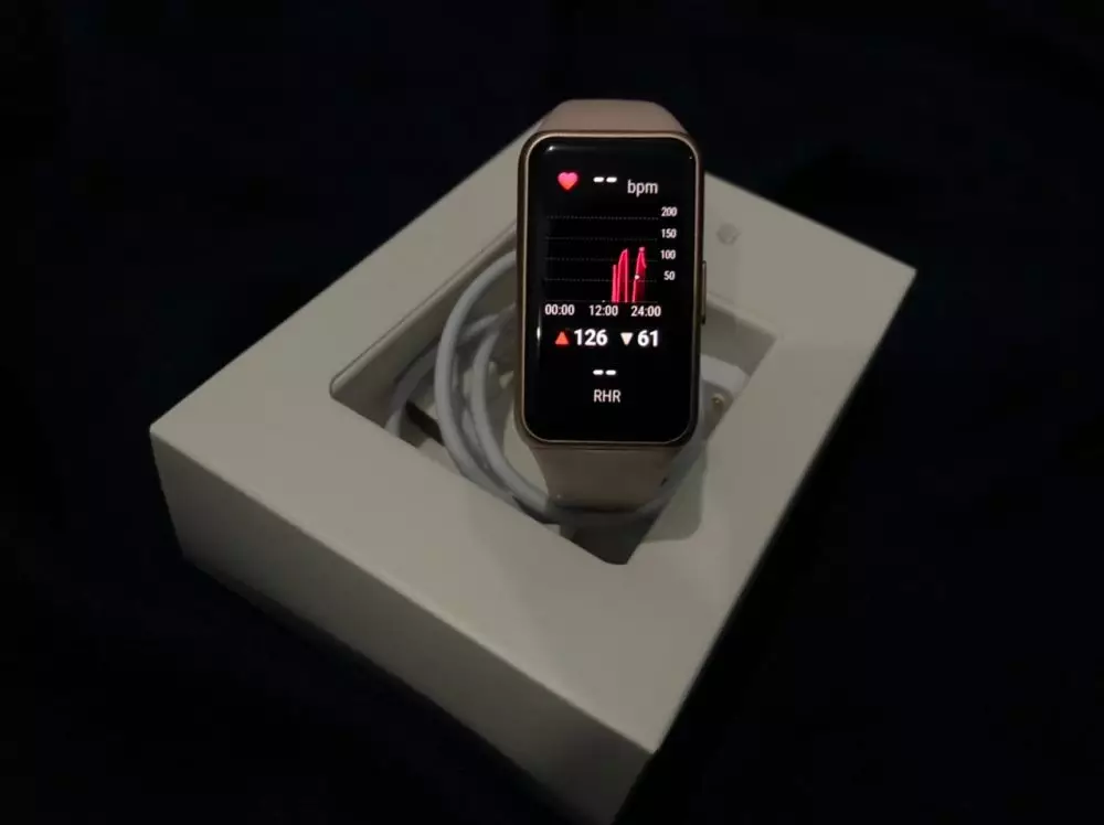 Fakta tentang Huawei Band 6 © 2021 brilio.net