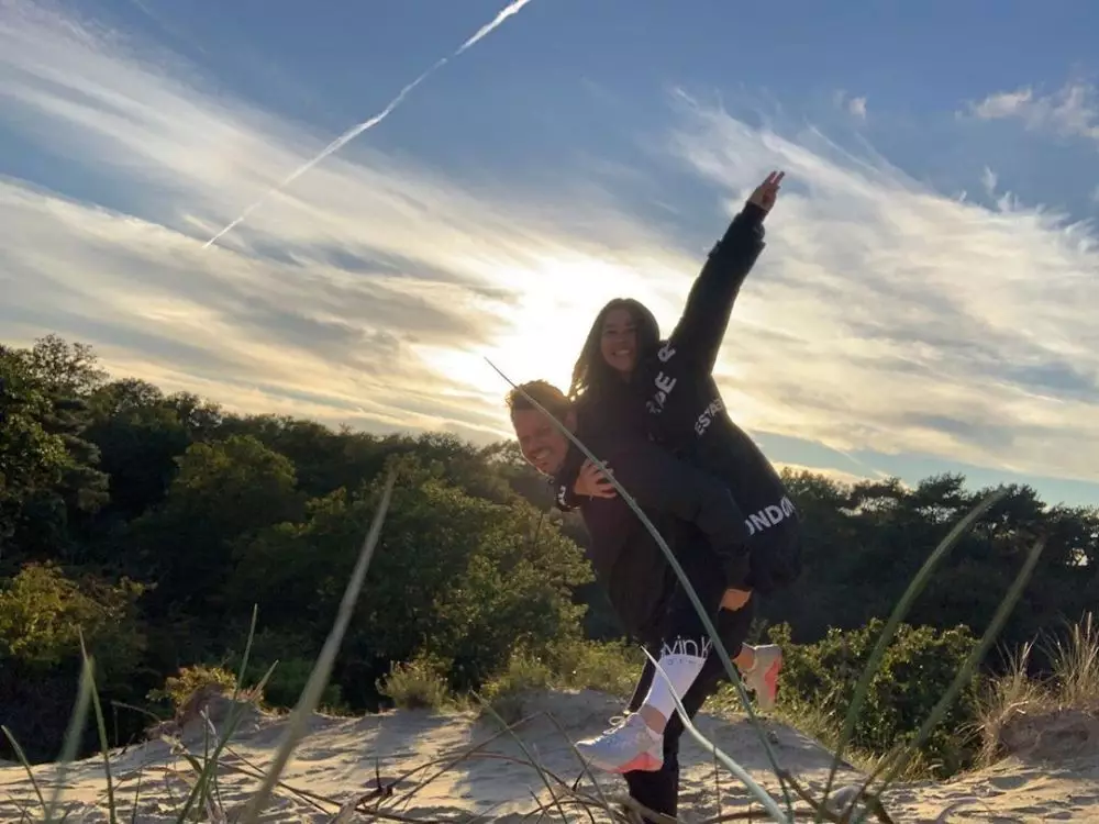 Gracia Indri dan pacar bulenya © berbagai sumber